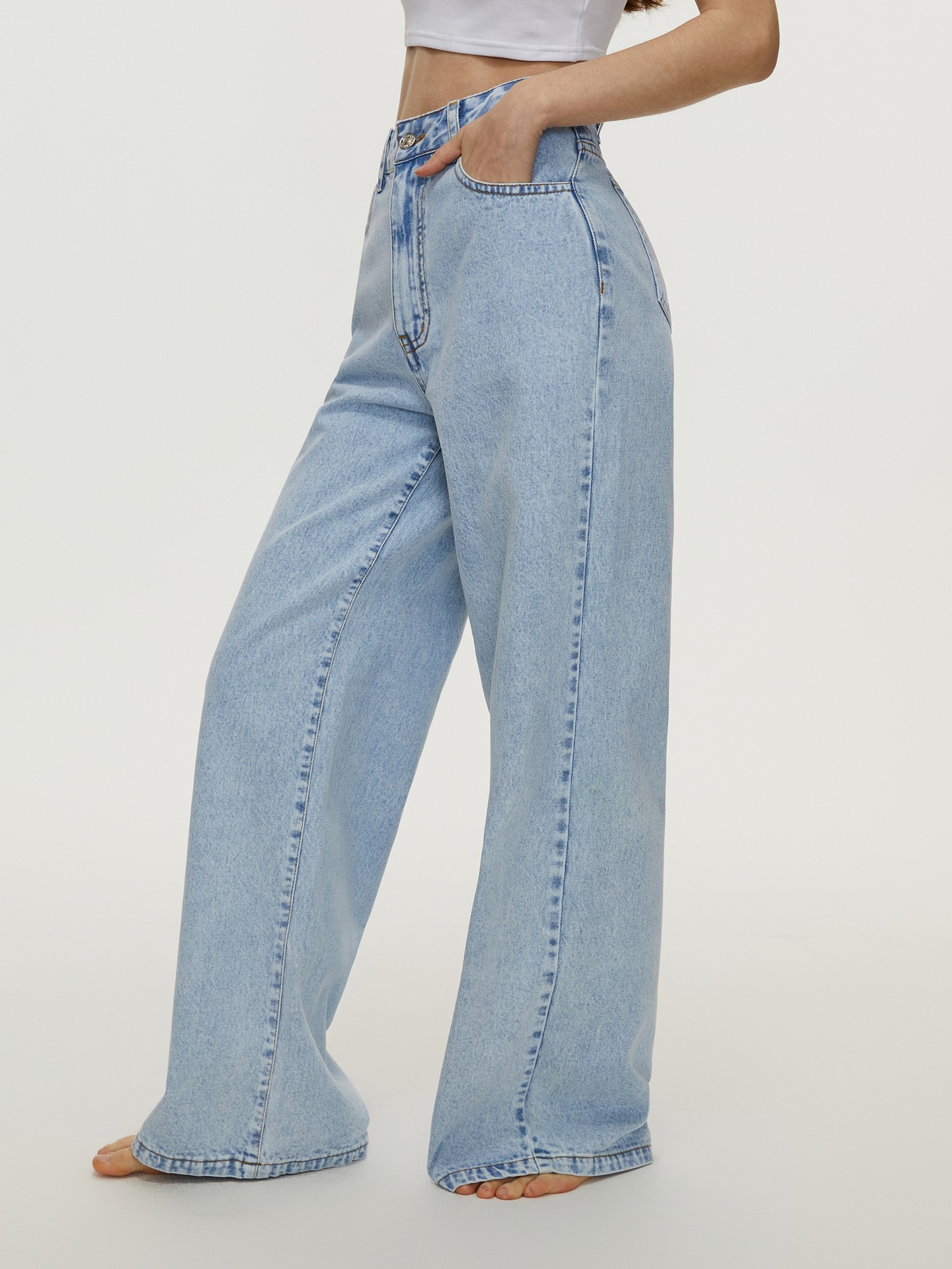 Mid-waist Wide Leg Jeans丨Urbanic