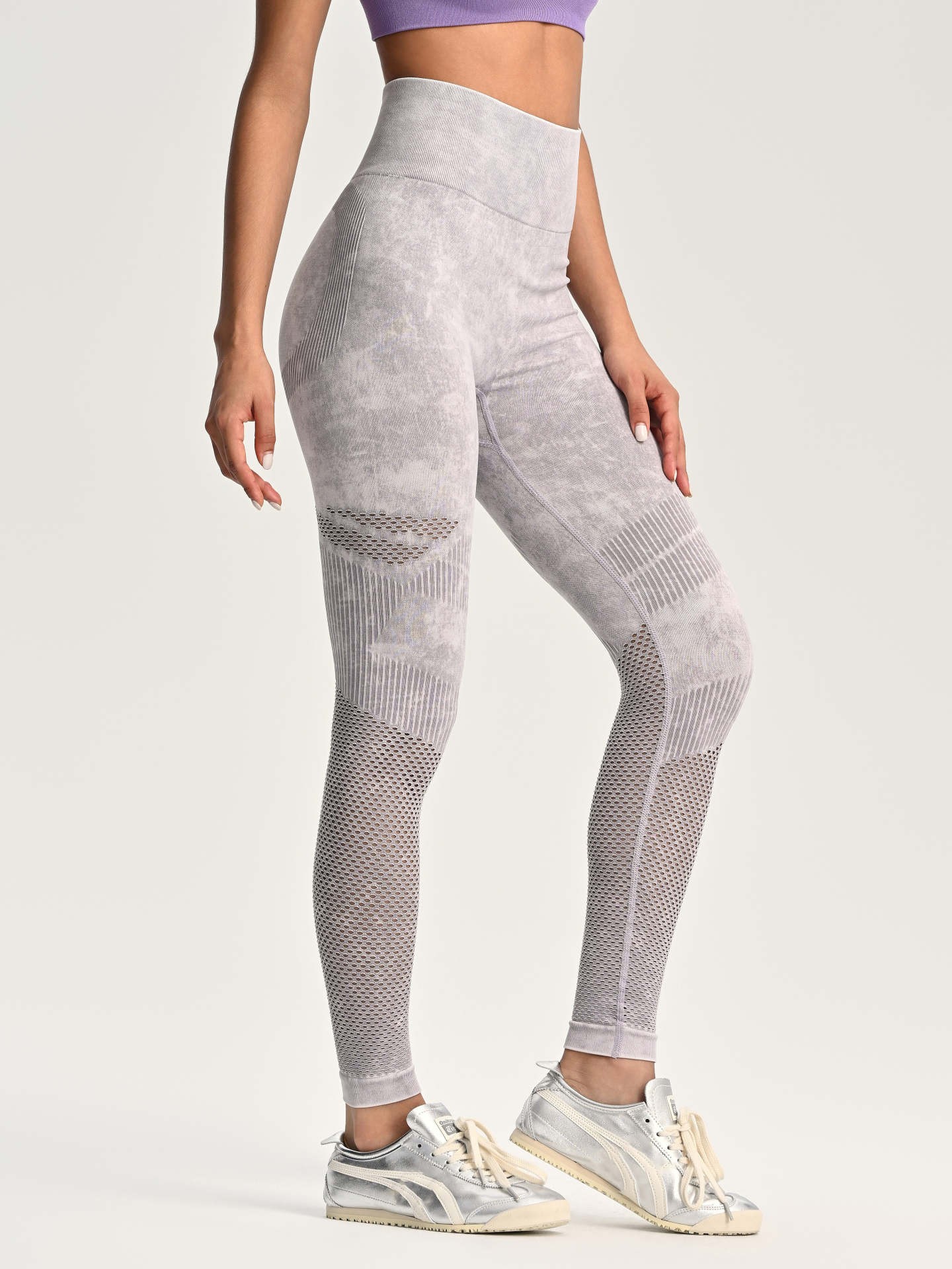 Grey shop patterned leggings