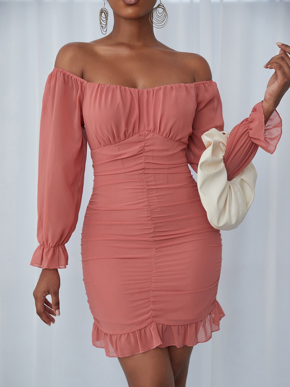 pink off the shoulder tight dress