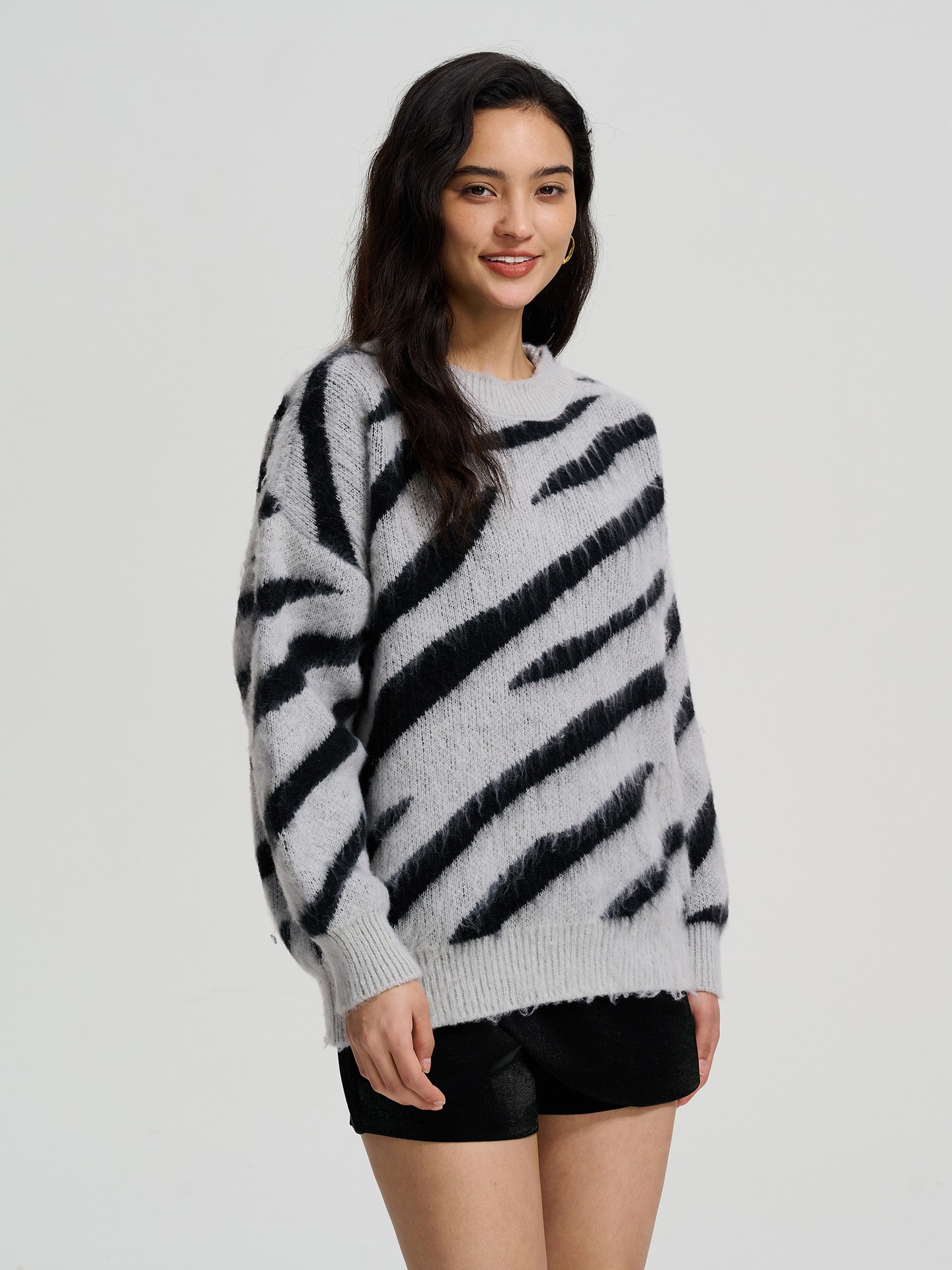 Color Block Knit Pullover丨Urbanic