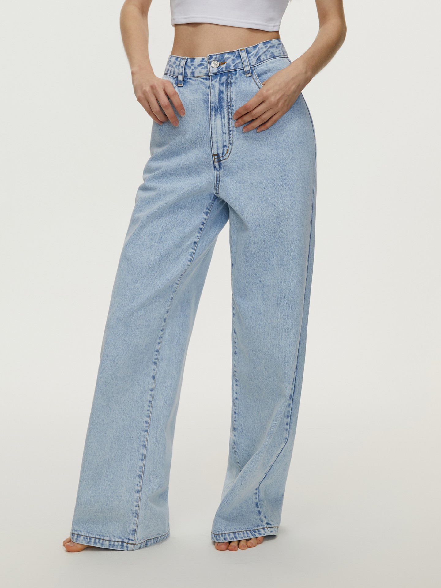 Mid-waist Wide Leg Jeans丨Urbanic